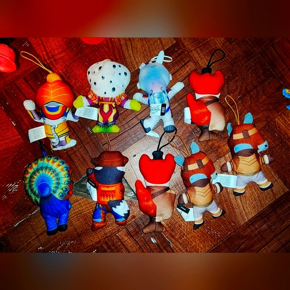 The Masked Singer McDonald Happy Meal Toy Lot - Picture 5 of 11